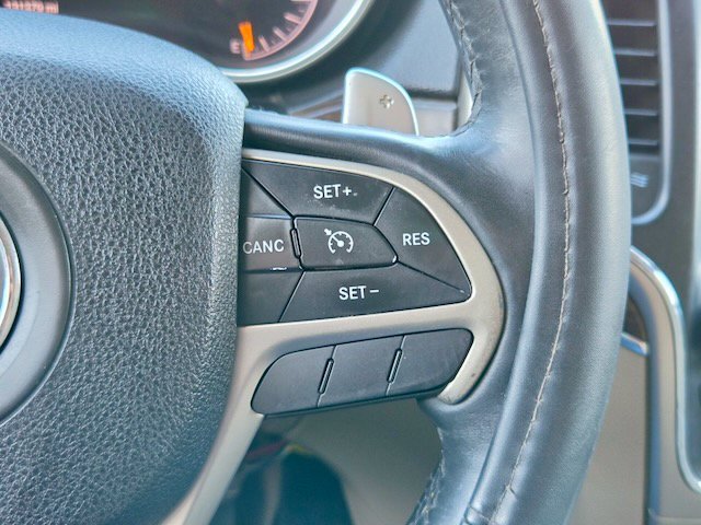 Used 2014 Jeep Grand Cherokee Limited AWD/4WD image 18