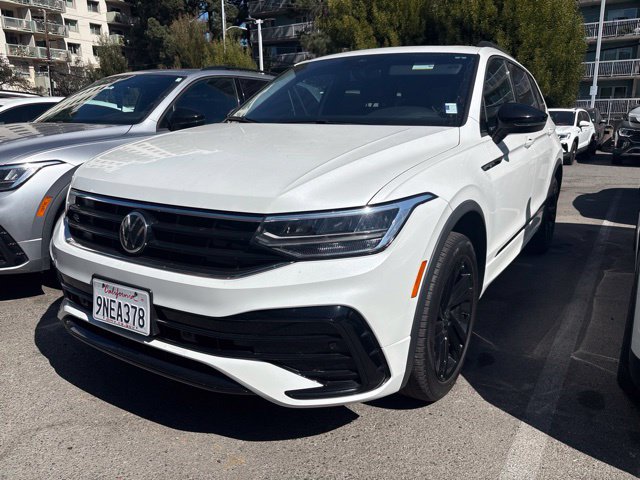 Certified 2024 Volkswagen Tiguan SE R-Line AWD/4WD image 2