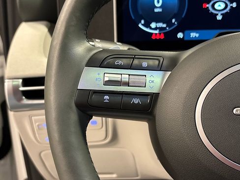 Used 2026 Hyundai Tucson Limited image 36