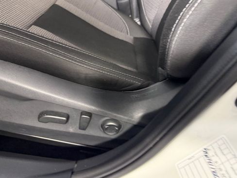 Used 2025 Subaru Outback Premium image 25