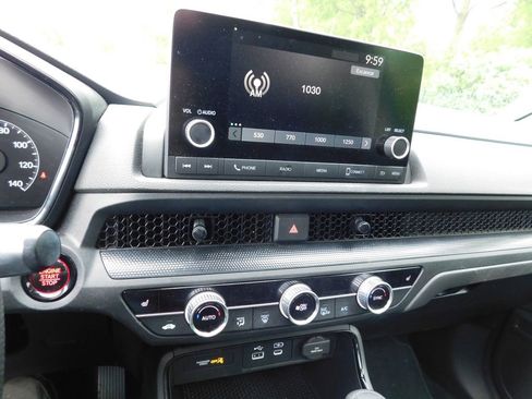 Used 2024 Honda CR-V EX image 10