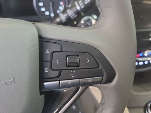 Certified 2025 Cadillac XT6 Premium Luxury w/ Technology Package AWD/4WD image 21