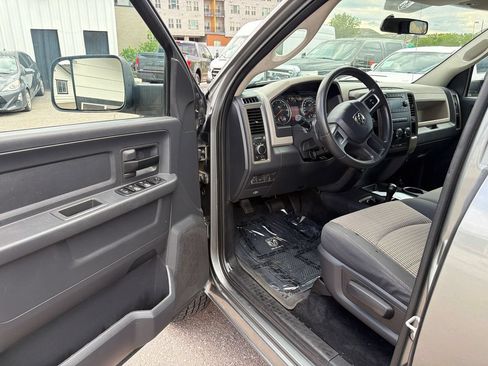 Used 2011 RAM 2500 ST w/ ST Popular Equipment Group AWD/4WD image 9