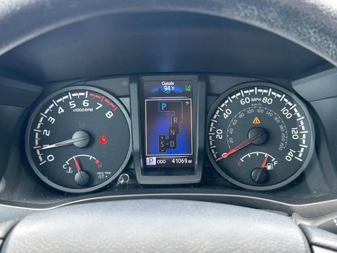 Used 2023 Toyota Tacoma SR AWD/4WD image 30