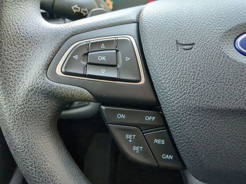 Used 2017 Ford Escape SE image 24