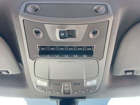 Used 2019 Ford F250 Lariat w/ Lariat Ultimate Package AWD/4WD image 24