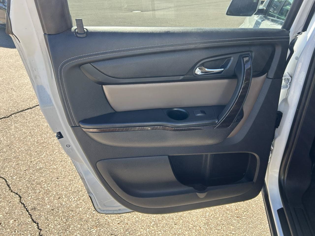 Used 2017 GMC Acadia Limited SLT AWD/4WD image 14