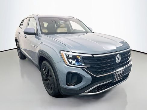 New 2026 Volkswagen Atlas Cross Sport SE AWD/4WD image 1