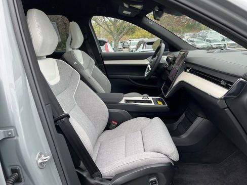Certified 2025 Volvo EX90 Ultra AWD/4WD image 30
