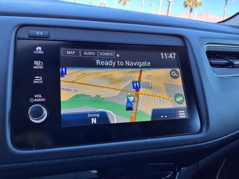 Used 2020 Honda HR-V Touring image 8