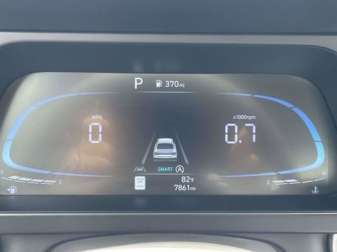 Certified 2026 Hyundai Elantra SE FWD image 23