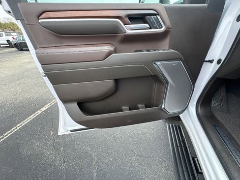 Used 2024 GMC Sierra 2500 Denali w/ Denali Reserve Package image 10