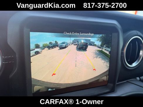 Used 2021 Jeep Wrangler Unlimited Sahara w/ Cold Weather Group AWD/4WD image 21