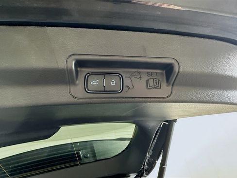 Used 2025 Ford Explorer ST-Line w/ ST-Line Street Pack image 31