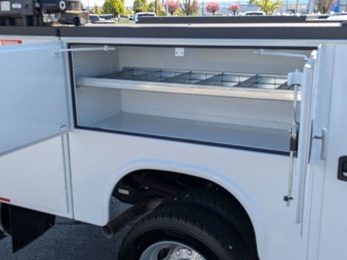 New 2024 RAM 5500 Tradesman image 14