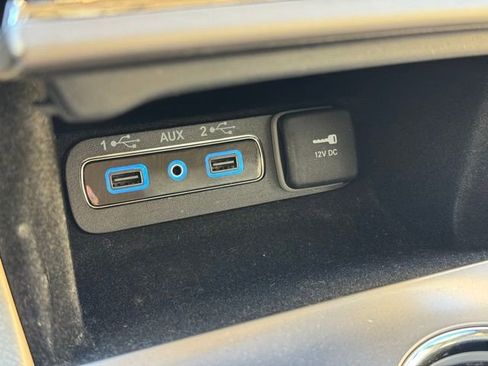 Used 2021 Jeep Grand Cherokee Limited image 16