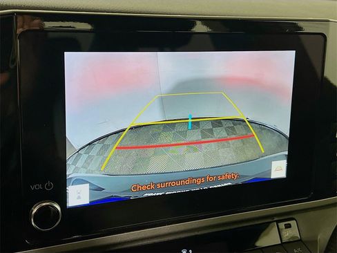 Certified 2025 Toyota Camry SE image 13