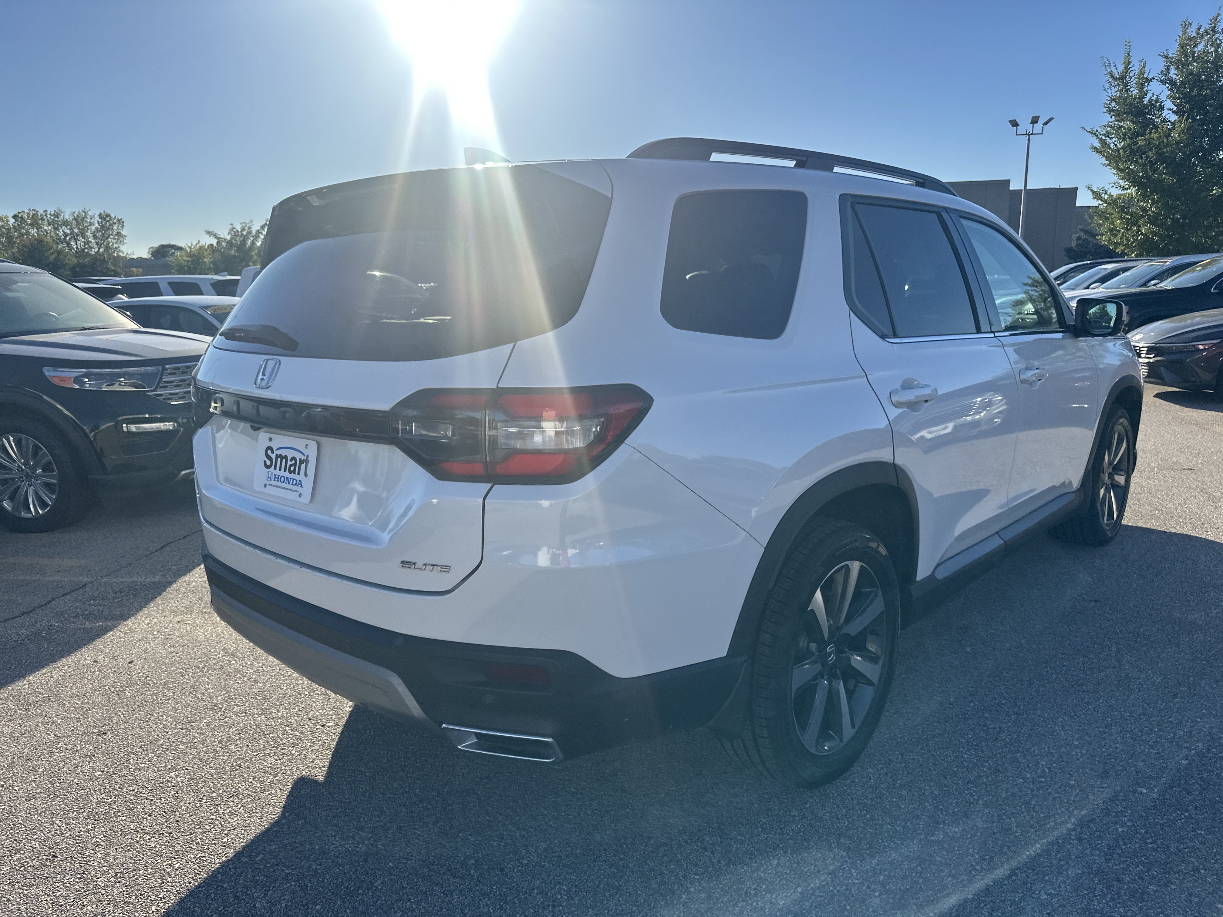 Certified 2024 Honda Pilot Elite image 4