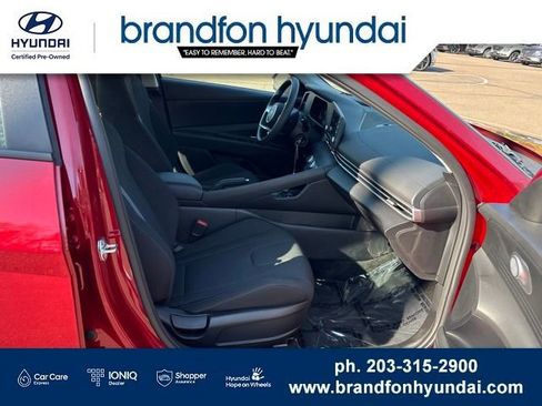 Certified 2026 Hyundai Elantra SE w/ Cargo Package FWD image 27