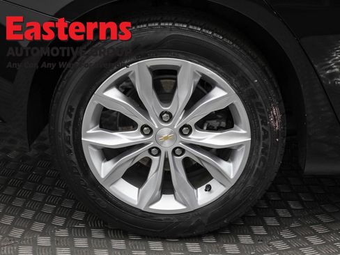 Used 2024 Chevrolet Malibu LT image 30