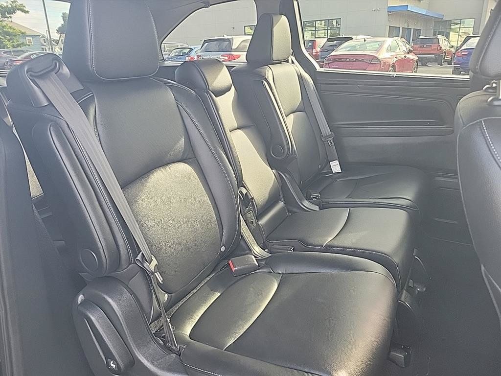 Used 2023 Honda Odyssey EX-L image 24