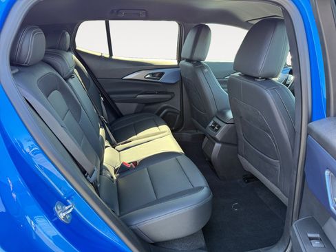 Used 2024 Chevrolet Equinox EV LT FWD image 18