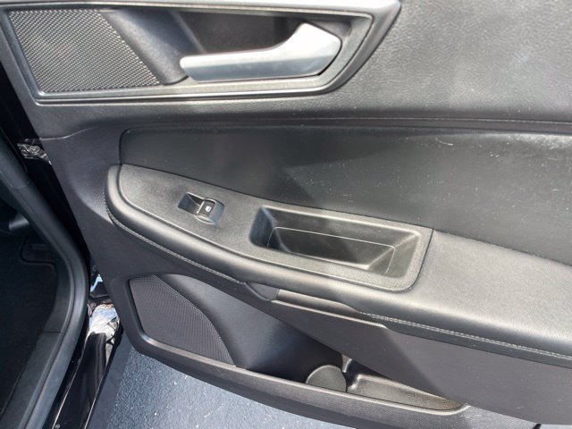 Used 2020 Ford Edge SE FWD image 50