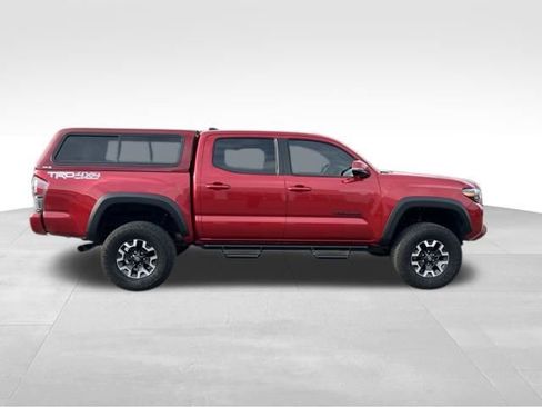 Used 2023 Toyota Tacoma TRD Off-Road image 11