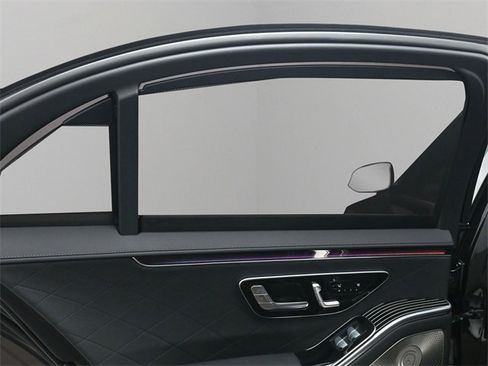 Used 2023 Mercedes-Benz S 580e 4MATIC Sedan image 14