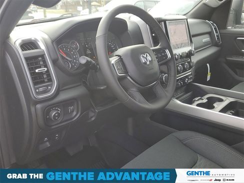 New 2026 RAM 1500 4x4 Crew Cab image 9