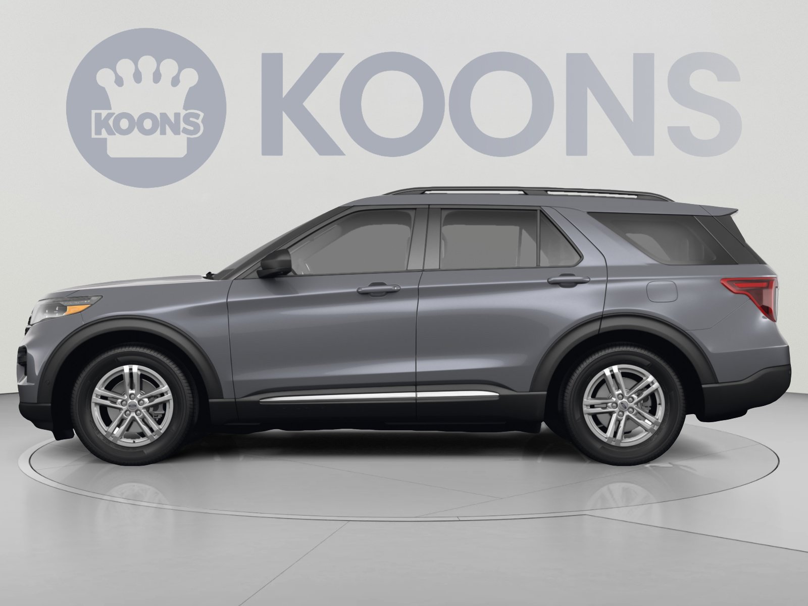 Used 2022 Ford Explorer XLT w/ Equipment Group 202A AWD/4WD image 2