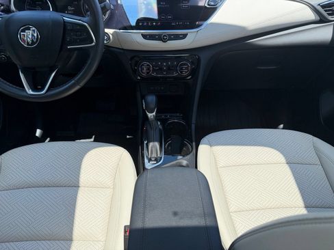 Used 2023 Buick Encore GX Essence w/ Experience Buick Package FWD image 19