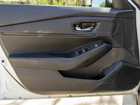 Used 2023 Honda Accord EX image 36