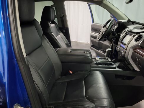 Used 2017 Toyota Tundra Limited image 24
