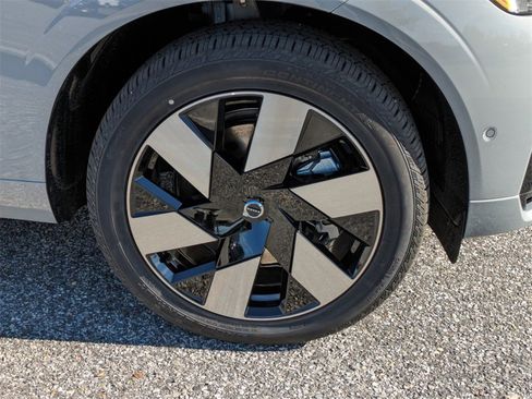 New 2024 Volvo XC60 T8 Plus w/ Protection Package Premier image 11
