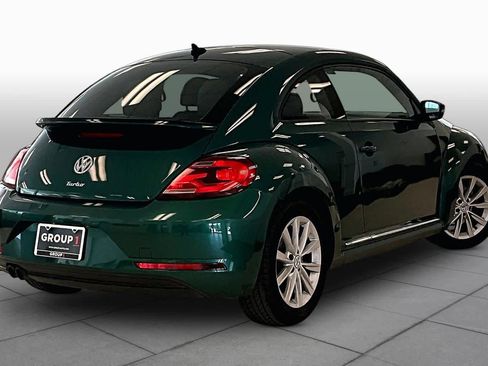 Used 2018 Volkswagen Beetle 2.0T S w/ Style & Comfort Package For S FWD image 11