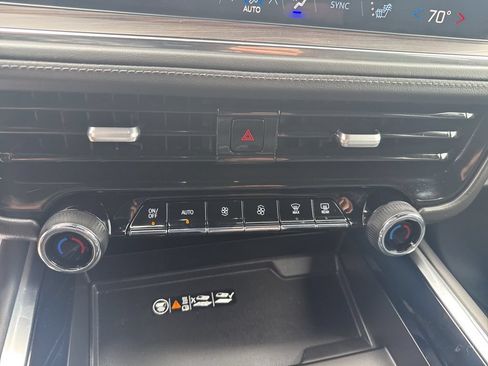 Used 2025 Chevrolet Tahoe LT AWD/4WD image 15