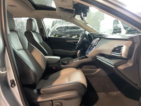 Used 2025 Subaru Outback Limited XT AWD/4WD image 25