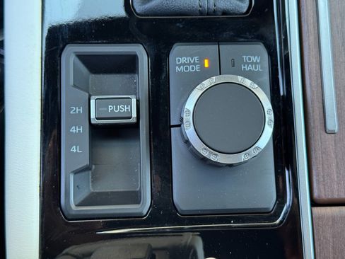Used 2023 Toyota Tundra Capstone AWD/4WD image 33