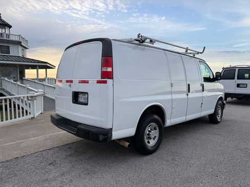 Used 2013 Chevrolet Express 2500 image 5