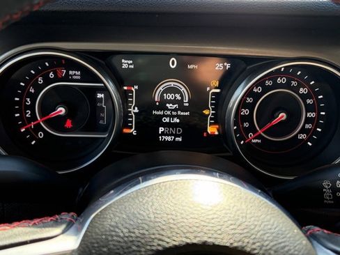 Used 2018 Jeep Wrangler Rubicon image 18