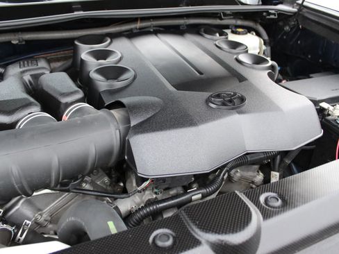 Used 2019 Toyota 4Runner TRD Off-Road image 32