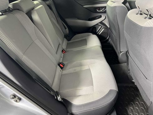 Used 2024 Subaru Outback Premium AWD/4WD image 18