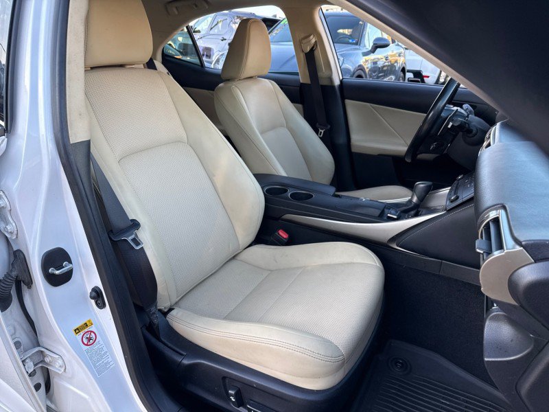 Used 2016 Lexus IS 300 AWD w/ Navigation System Package image 27