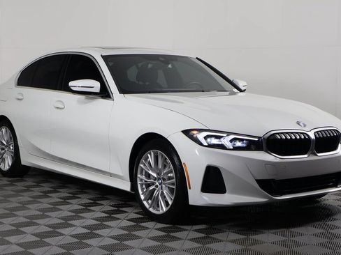 Used 2024 BMW 330i Sedan w/ Convenience Package RWD image 3