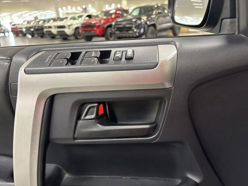 Used 2013 Toyota 4Runner Limited AWD/4WD image 29