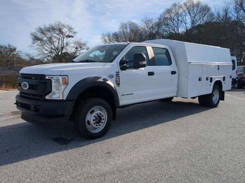 Used 2022 Ford F550 XL w/ Power Equipment Group image 6
