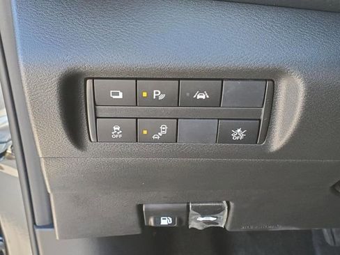 Certified 2025 Nissan Kicks Play S image 17