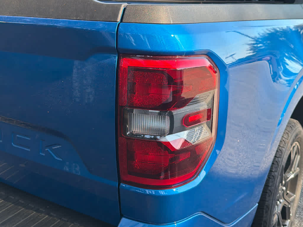 Used 2025 Ford Maverick Lobo AWD/4WD image 9