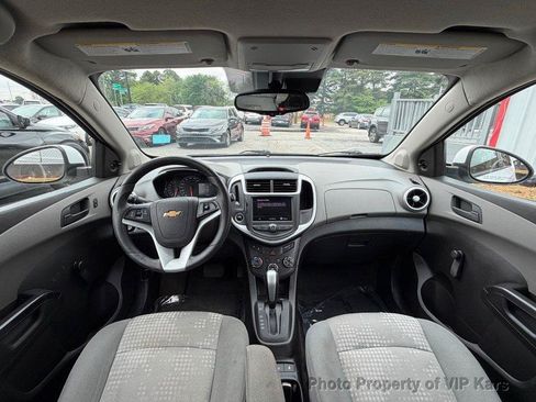 Used 2020 Chevrolet Sonic LT FWD image 13